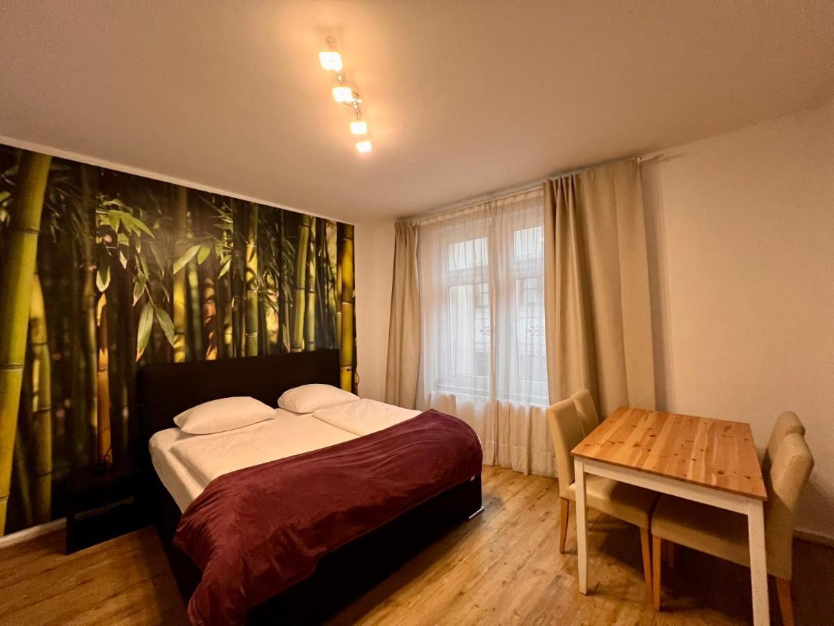 Altstadthotel Hayk Am Rhein Köln Eksteriør bilde