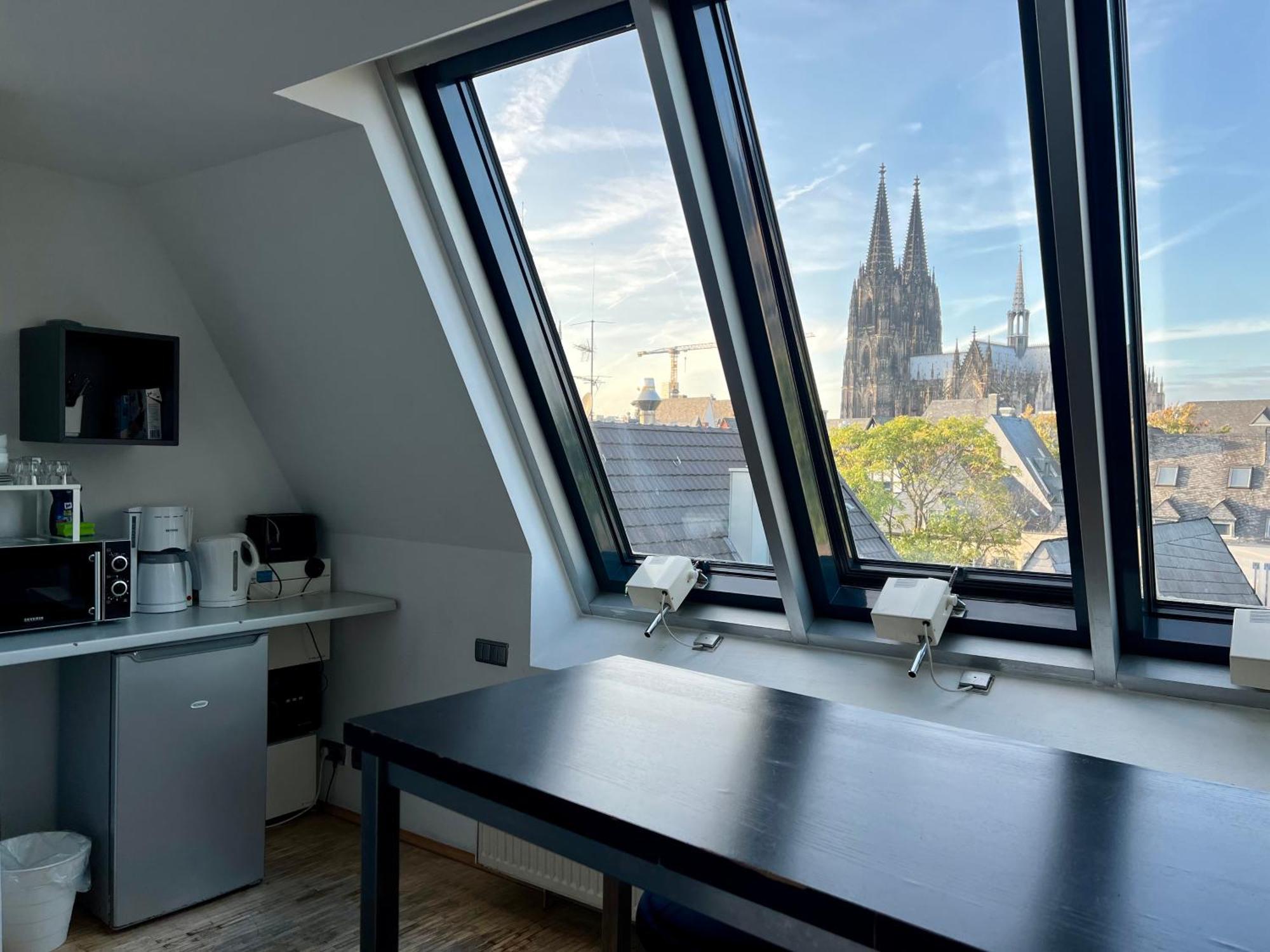 Altstadthotel Hayk Am Rhein Köln Rom bilde