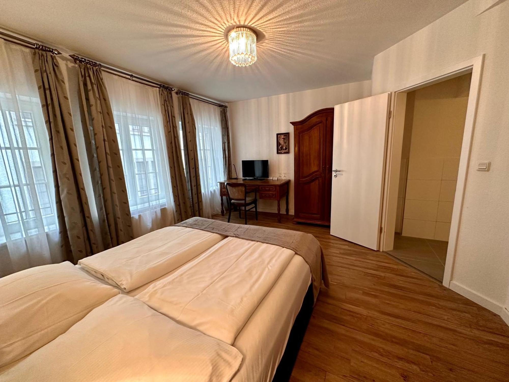 Altstadthotel Hayk Am Rhein Köln Rom bilde