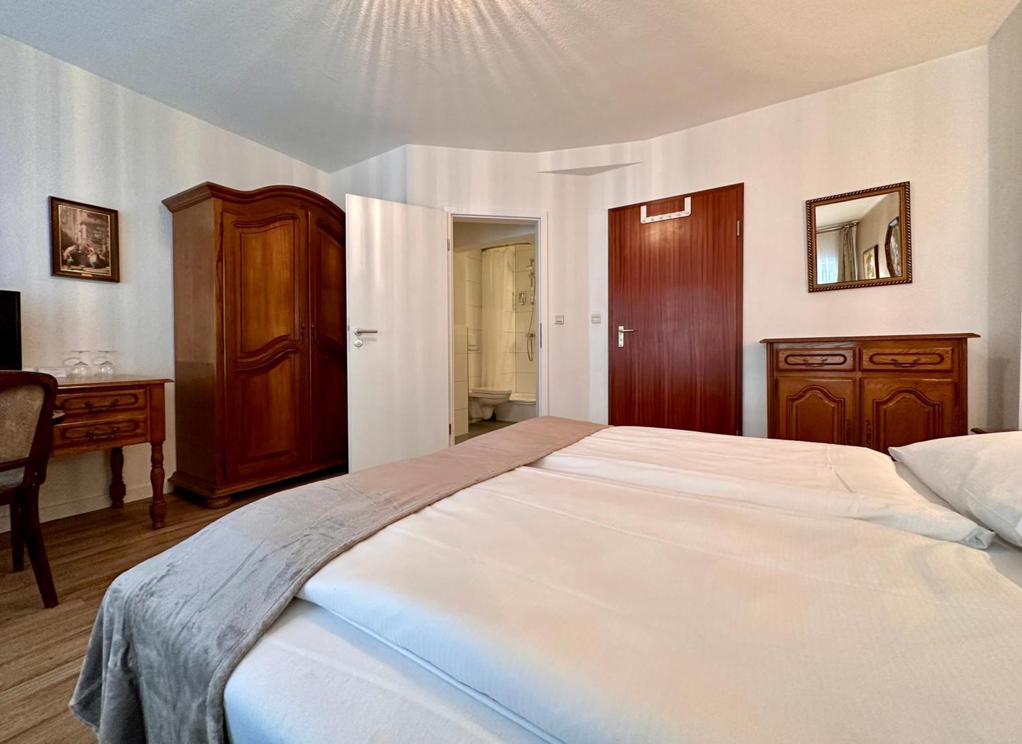Altstadthotel Hayk Am Rhein Köln Rom bilde