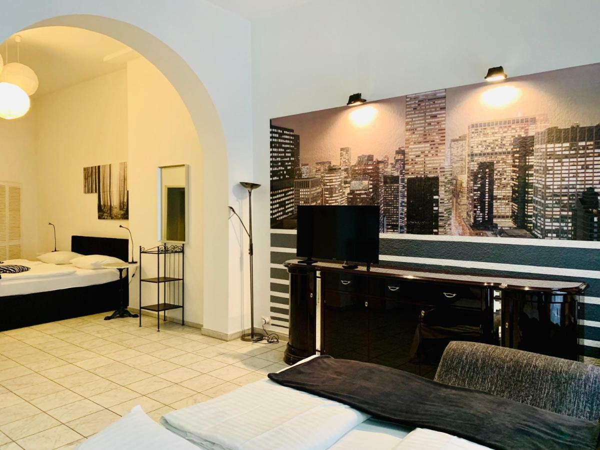 Altstadthotel Hayk Am Rhein Köln Eksteriør bilde